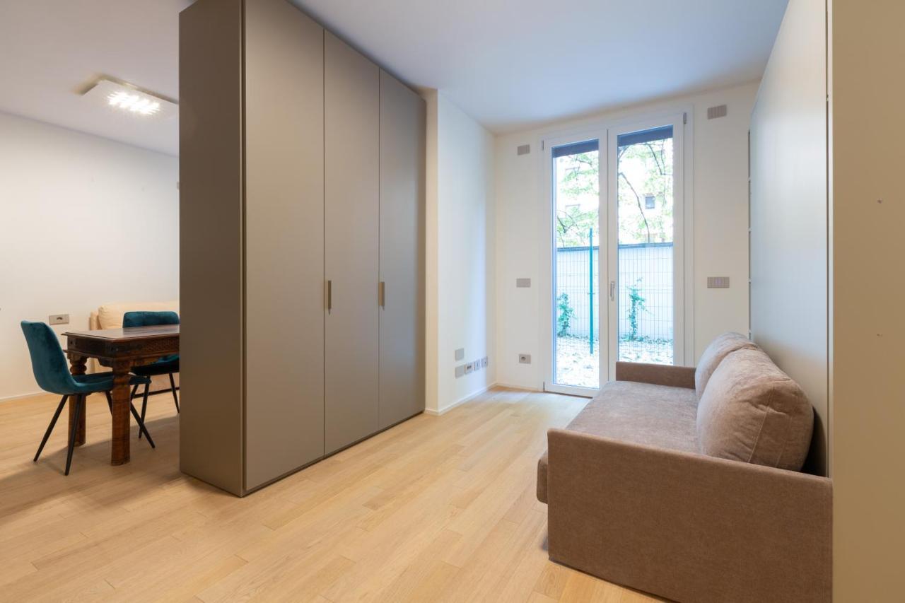 شقة Cozy Flat With Parking ميلان المظهر الخارجي الصورة